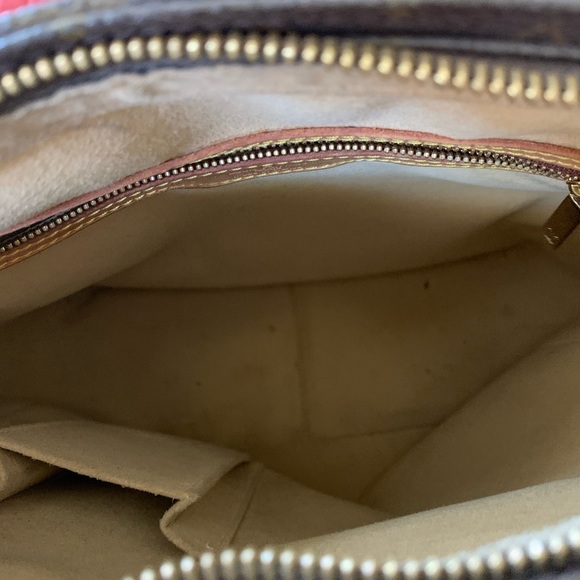 LOUIS VUITTON LOOPING CANVAS BAG - Picture 13 of 15